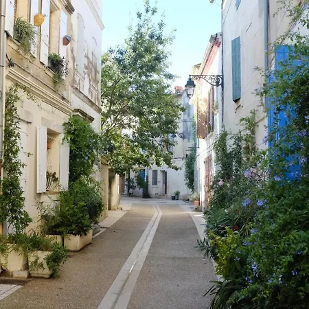 Maison Avec Terrasse A Arles, Provence Holiday home Arles