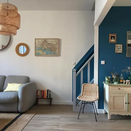 Maison Avec Terrasse A Arles, Provence